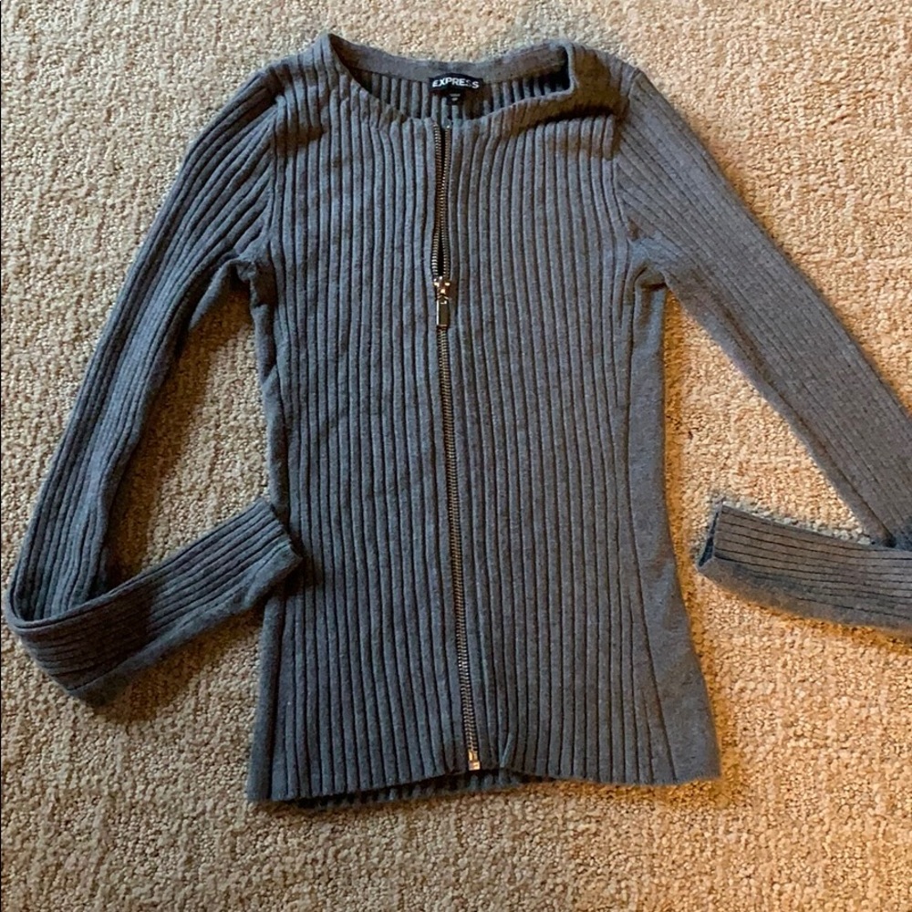 right long sleeve full zip